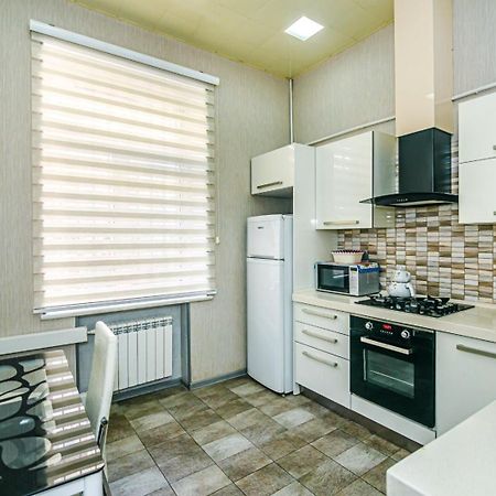 Azneft Square Deluxe Apartment Baku Exterior photo