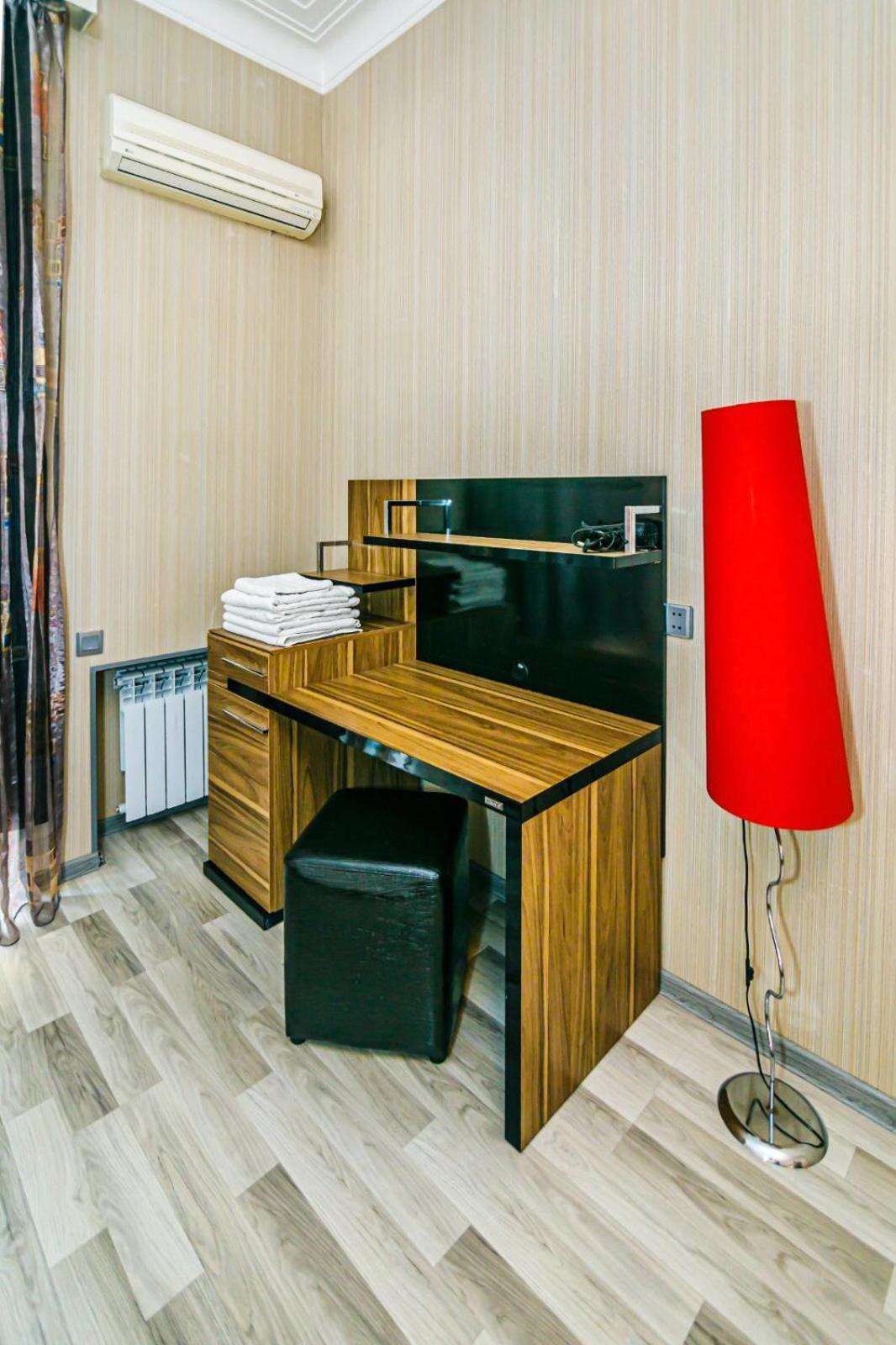 Azneft Square Deluxe Apartment Baku Exterior photo