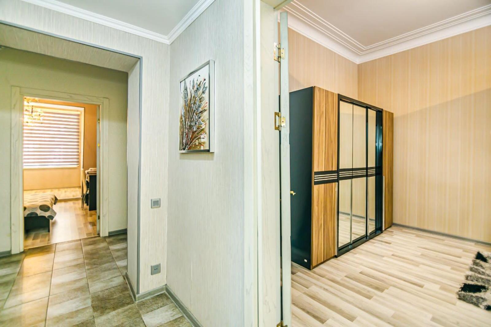 Azneft Square Deluxe Apartment Baku Exterior photo