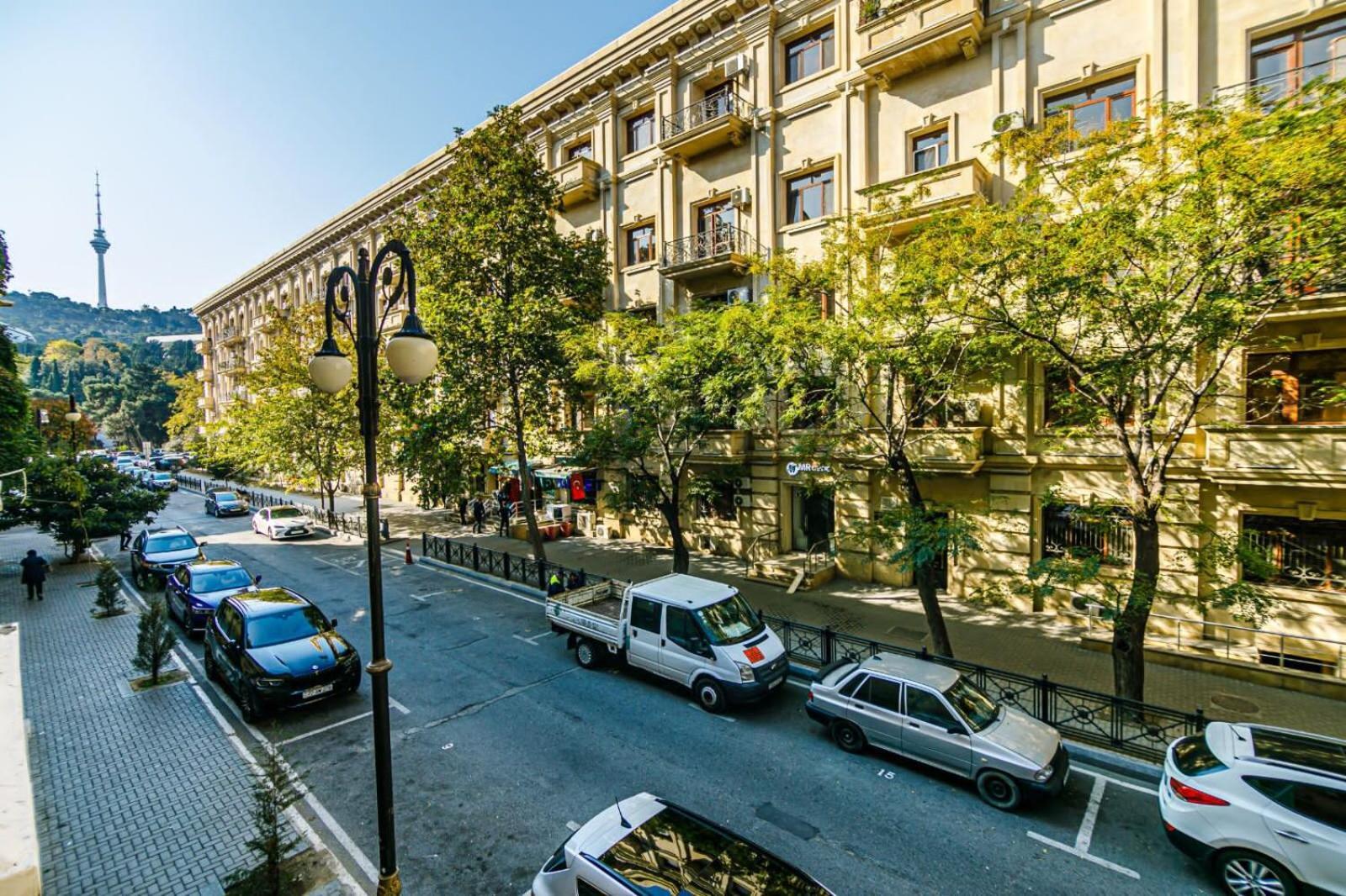Azneft Square Deluxe Apartment Baku Exterior photo